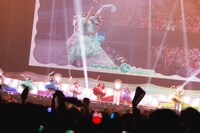 FRUITS ZIPPER「KAWAII LAB. 4th Anniversary Special LIVE ～KAWAII LAB. SESSION in 神戸～」の様子。