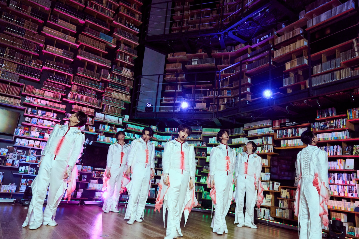 角川武蔵野ミュージアムの本棚劇場でライブを行う原因は自分にある。