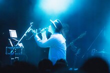 五十嵐ハル「Mr.Sentimental Vol.1」の様子。（撮影：しおみわかば）