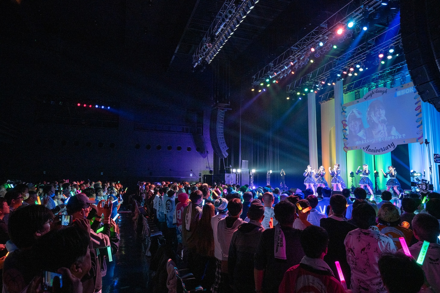 「ラフ×ラフ 3rd Anniversary LIVE」の様子。