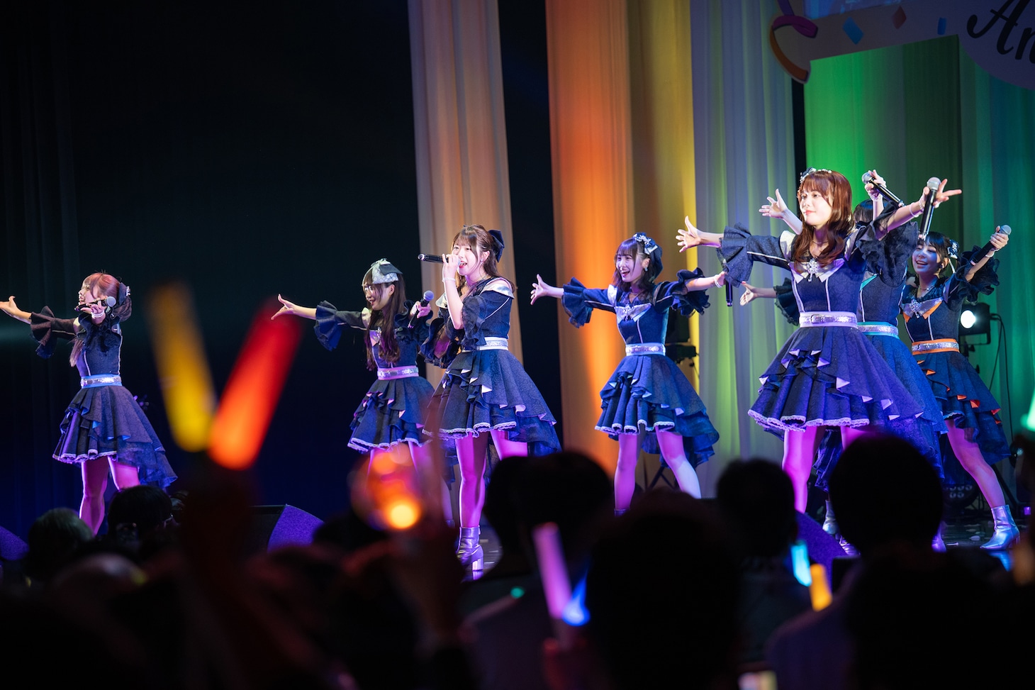 「ラフ×ラフ 3rd Anniversary LIVE」の様子。