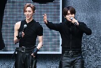 ALPHA DRIVE ONEの日本初ショーケース開催、“究極の2択クイズ”でメンバーを深掘り