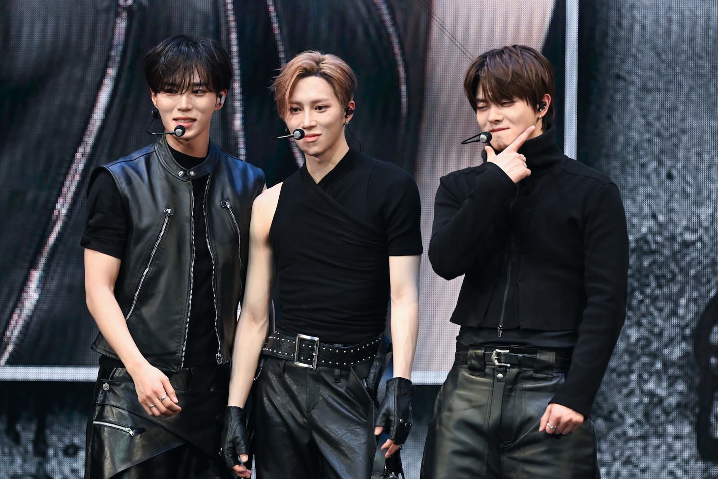 JUNSEO（ジュンソ）、ARNO（アルノ）、LEO（リオ）からなる「本物のお兄さん」チーム。