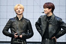 ALPHA DRIVE ONEの日本初ショーケース開催、“究極の2択クイズ”でメンバーを深掘り