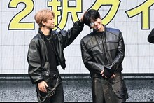 ALPHA DRIVE ONEの日本初ショーケース開催、“究極の2択クイズ”でメンバーを深掘り