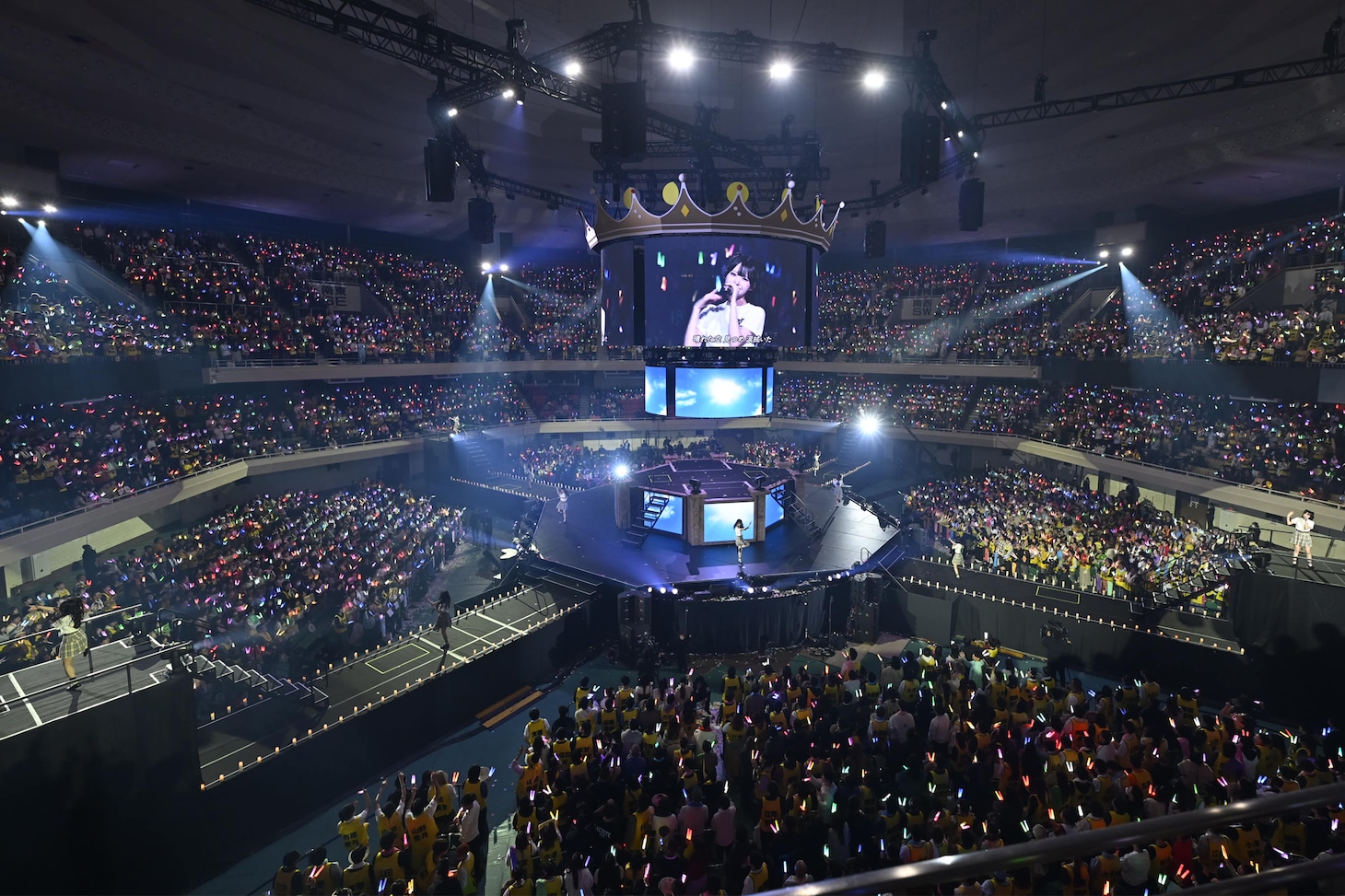 「≒JOY 4周年コンサート『≒JOY 4th ANNIVERSARY PREMIUM CONCERT』」の様子。©YOANI