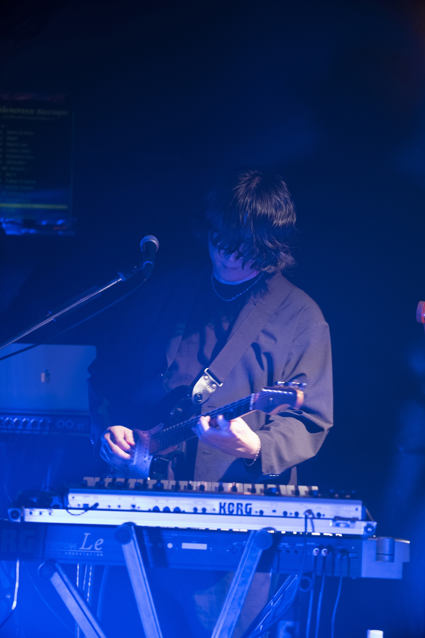 Widescreen Baroqueのライブでの真部脩一。（撮影：佐藤祐紀）