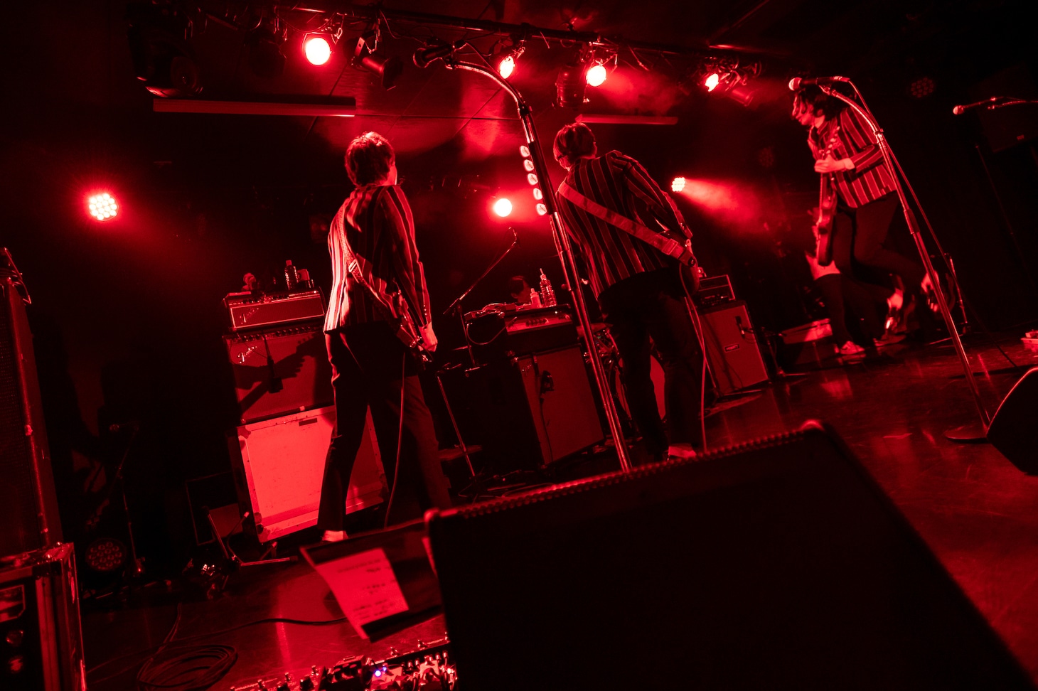 「ライブナタリー “a flood of circle x THE BAWDIES”」よりTHE BAWDIES。（Photo by MAYUMI）