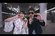 鈴木雅之「渋谷で5時（2026 Ver.）feat. 渋谷凪咲」ミュージックビデオより。渋谷駅構内にて。