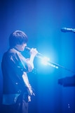 斎藤宏介（Vo, G）（Photo by Tetsuya Yamakawa）