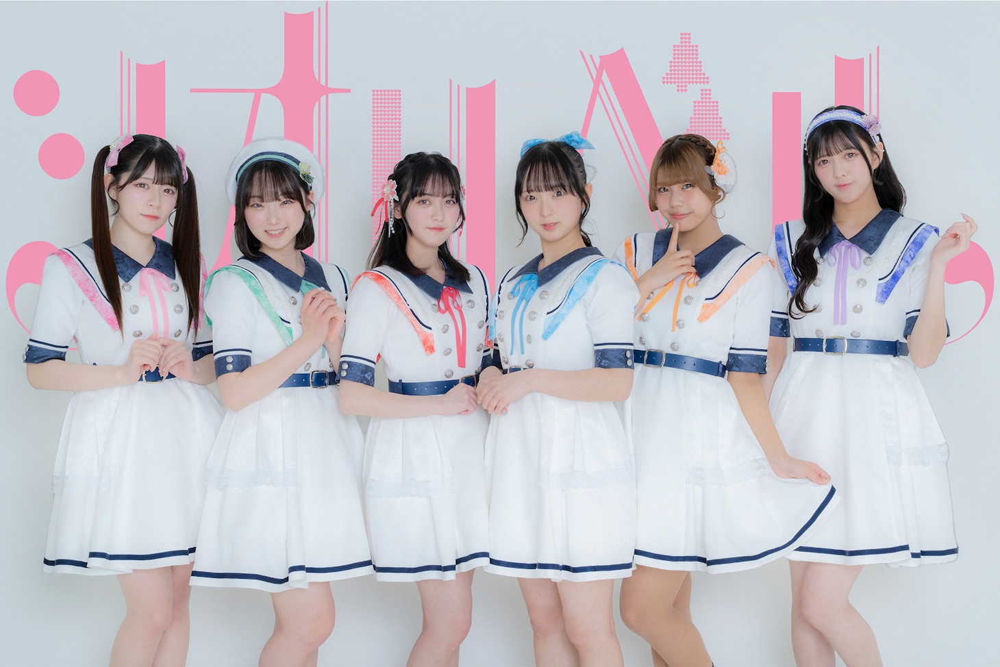 シオリベルのアーティスト写真。左から永瀬莉乃、佐倉来春、楠すい、葉月遥夏、花衣花音、岸本怜奈。