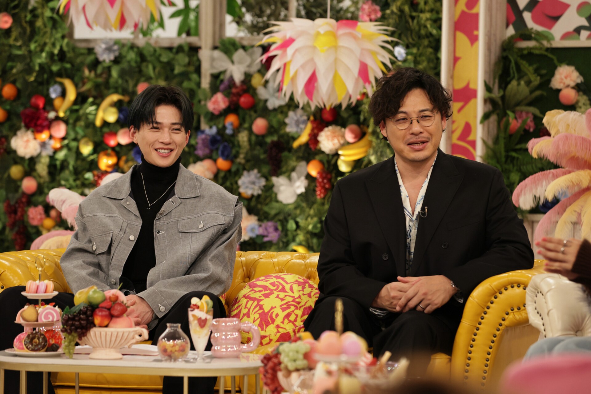 左から八木勇征（FANTASTICS）、平子祐希（アルコ＆ピース）。（写真