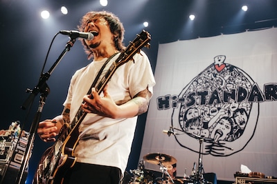 横山健（G, Vo / Hi-STANDARD）（撮影：徳王圭太朗）