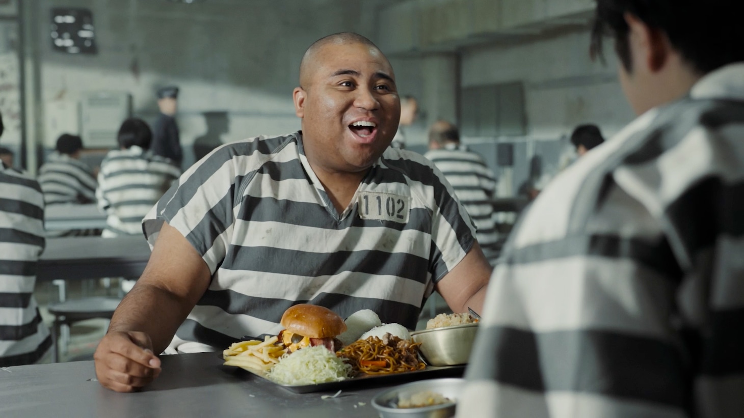 サントリー「ギルティ炭酸 NOPE」のテレビCM「ギルティ監獄」編より。