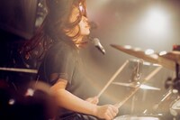 まゆ（Photo by toya）