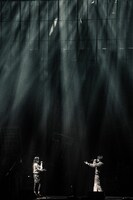 大島真帆（Vo）と浪岡真太郎（Vo, G）。（撮影：田中聖太郎）