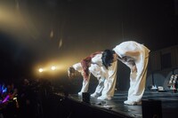 Colorsにお辞儀をするAMEFURASSHI。（Photo by Masato Yokoyama）