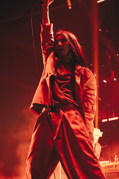 マヒトゥ・ザ・ピーポー（Vo, G）（撮影：水谷太郎）