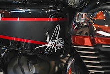 花村想太の愛車に入れられたサイン。