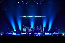 LUNA SEA「LUNATIC X'MAS 2025 -OUR JOURNEY CONTINUES-」有明アリーナ公演の様子。