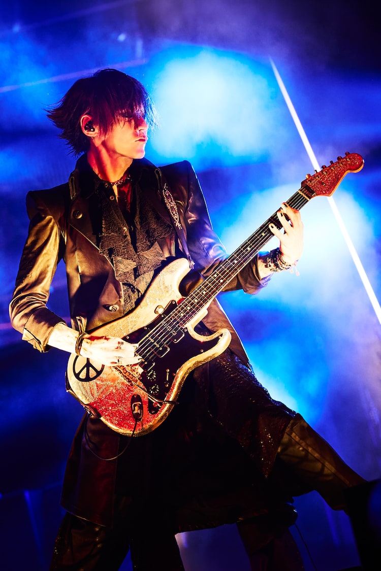 SUGIZO（G）