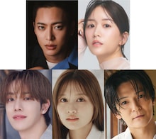 ミュージカル「愛の不時着」の出演者。上段左から三山凌輝、花乃まりあ、KAZUTA（n.SSign）、中村麗乃、上田堪大。