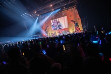 「虹のコンキスタドール ONE-MAN LIVE『これこそが愛のパワーっ!!』」の様子。