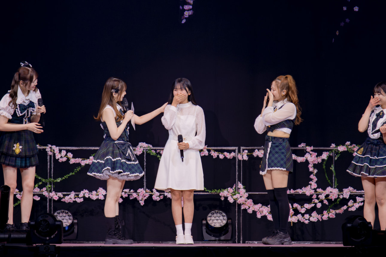 モーニング娘。'26の新メンバー発表の様子。
