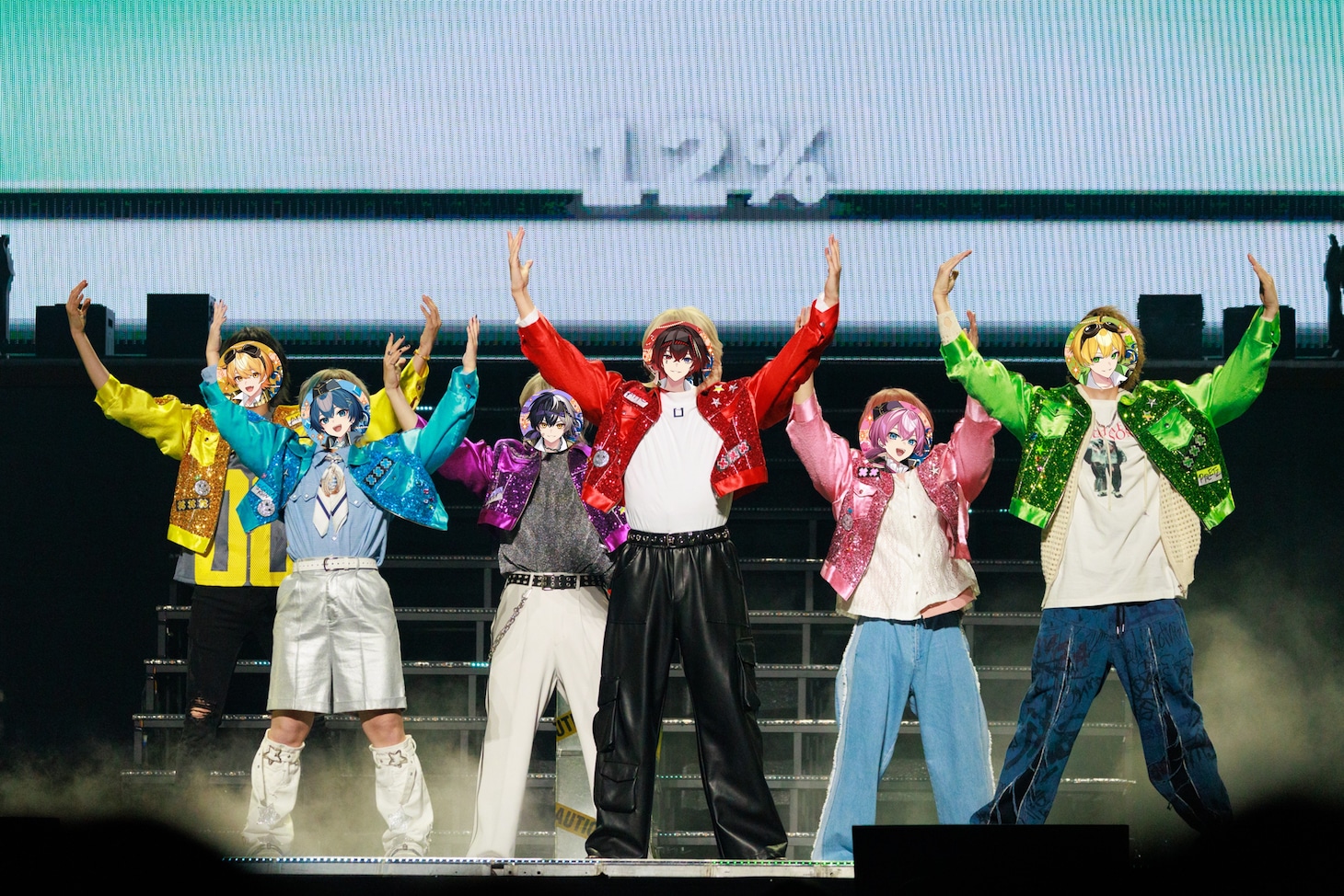 「再々々起動!!!」を歌うAMPTAKxCOLORS。