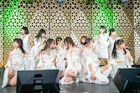 WHITE SCORPIONによるフリーライブの様子。