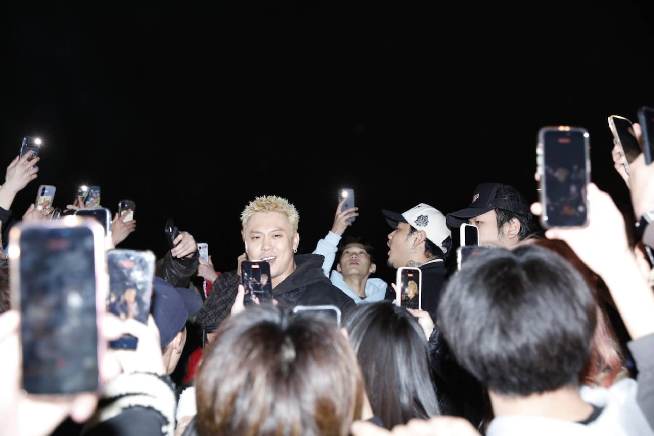 Masato Hayashiのゲリラライブが9分で終了、さすがに盛り上がりすぎたため