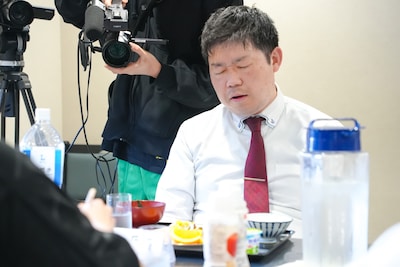 早朝マラソン直後で苦しそうなWACK若月氏。