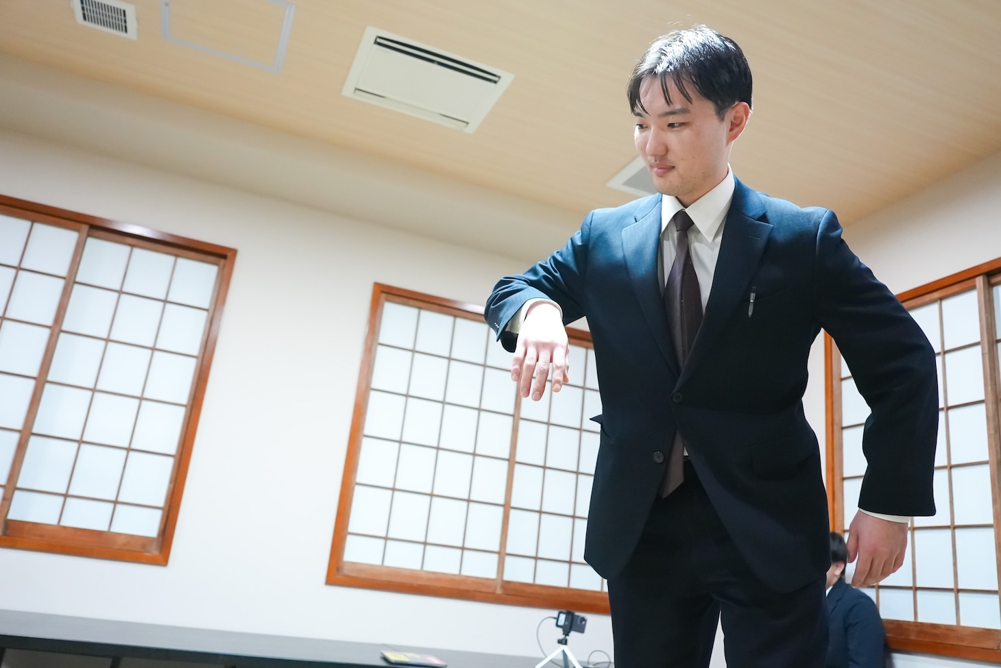 ダンスを披露するWACK山口氏。