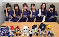 乃木坂野球部。左から長嶋凛桜、小川彩、黒見明香、柴田柚菜、金川紗耶、瀬戸口心月。