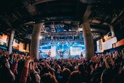 「ライブナタリー “T.N.T × FLOW” sponsored by Chikemoo」よりT.N.Tのライブの様子。（撮影：オカベメイ）（撮影：オカベメイ）