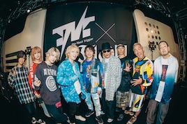 戦いの場はフィールドからライブハウスへ！手越祐也擁するT.N.TとFLOWがロックモード全開の初対バン