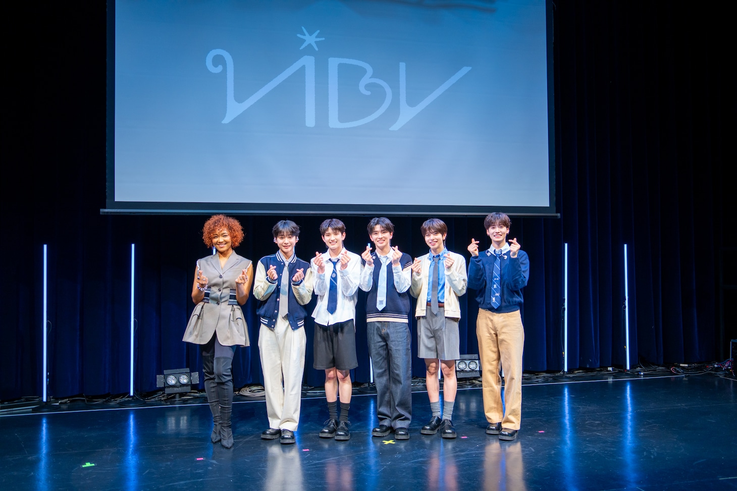 Crystal KayとVIBY。