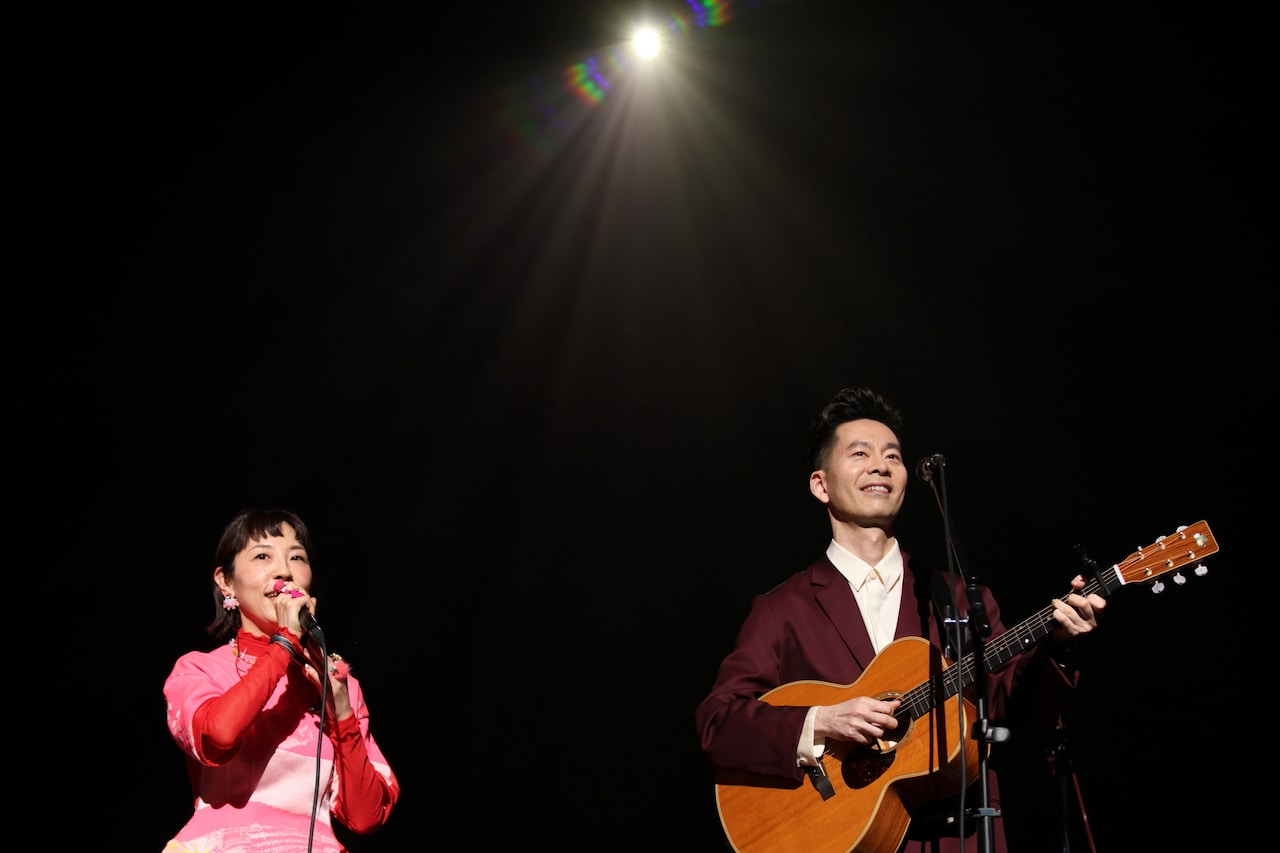 ハンバート ハンバートのツアー「歌ったり喋ったり」バンド篇が終幕