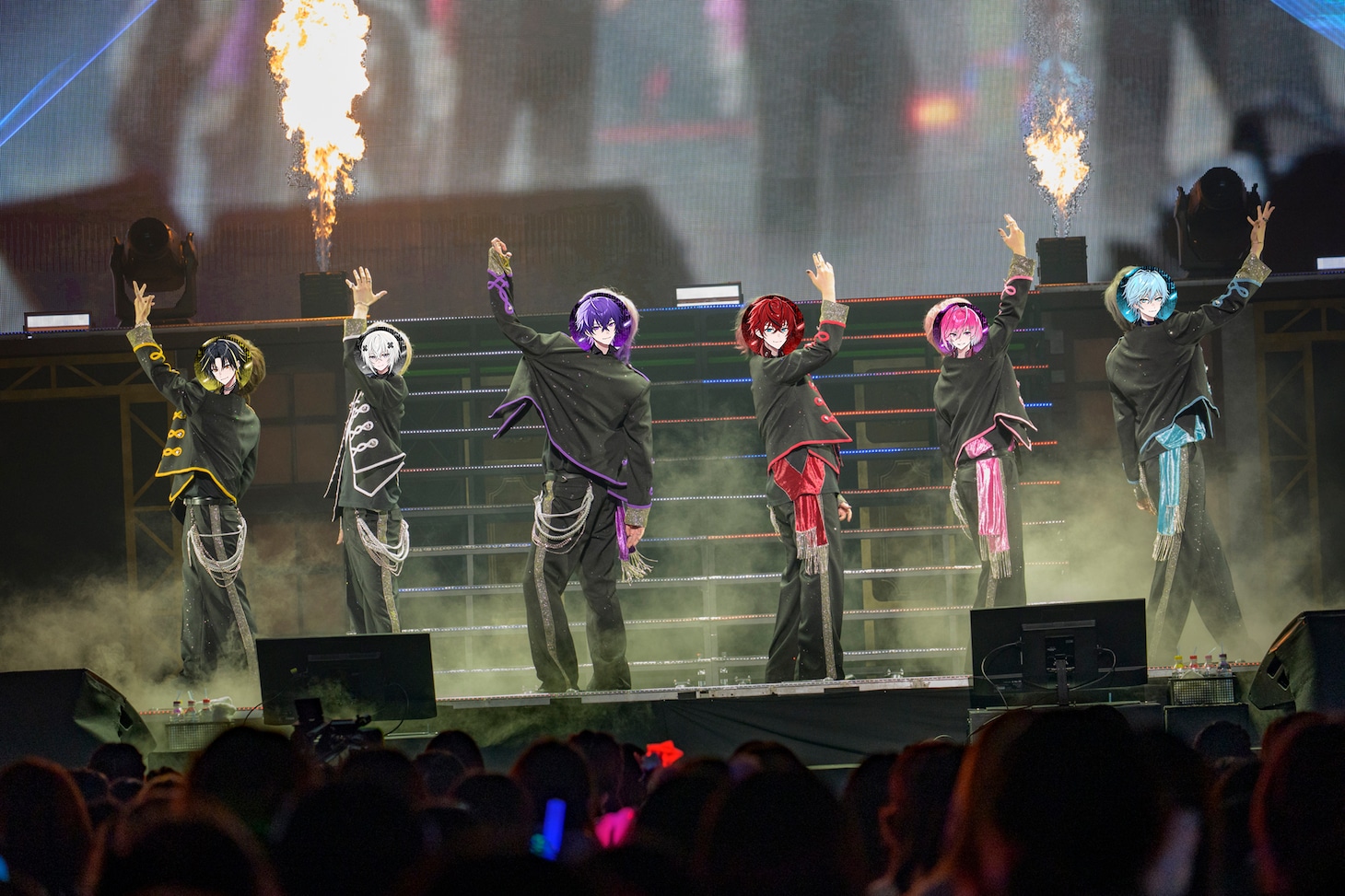 ナポレオンジャケット風の衣装にチェンジしためておら - Meteorites -。