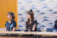 左から、タイトル未定の多田萌加、山下彩耶。