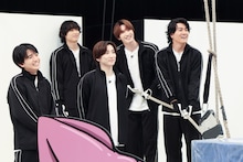 亀梨和也、松たか子らがSixTONESの6周年を祝福「6SixTONES」第2弾で水槽UFOキャッチャー