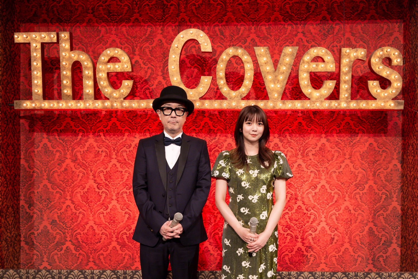 「The Covers スプリング・ロックフェス」MC陣。©︎NHK