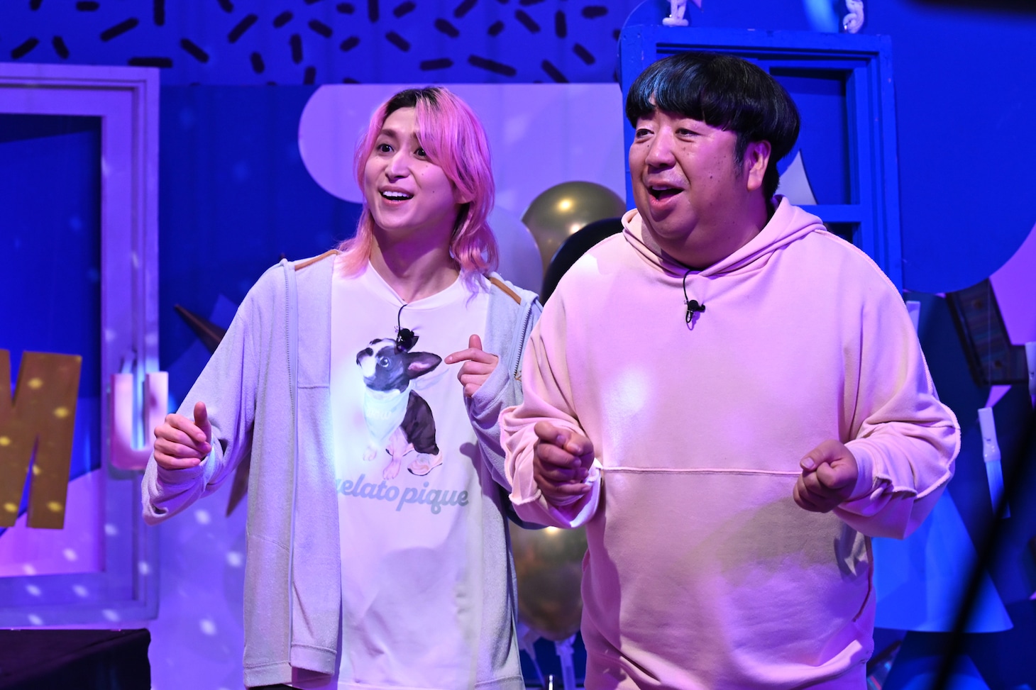 左から佐久間大介（Snow Man）、日村勇紀（バナナマン）。©︎日本テレビ