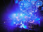 「ROTH BART BARON "LOST AND FOUND" TOUR」ファイナル公演の様子。