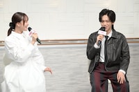 大友花恋と船津稜雅（超特急）。