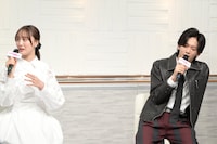 “筋肉シーン”について語る大友花恋と、うなだれる船津稜雅（超特急）。