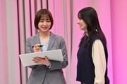 同盟の名前を考える篠田麻里子と水崎綾女。