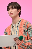 同盟の名前を考える増子敦貴（GENIC）。