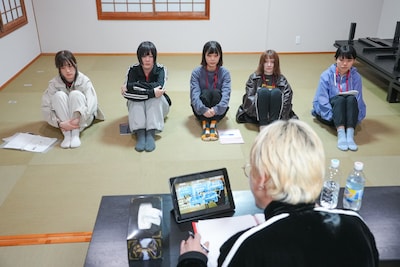 左からタテ・マエ、ゲンジツユア、RYUUSEiKO、HANANOANA、ナ前アリ。