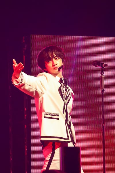 山本龍人。「ICEx 3rd Anniversary Concert 2026 "ICEx School"」より。